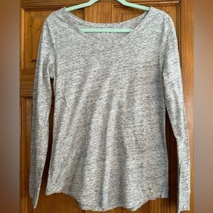 Long sleeve women’s top